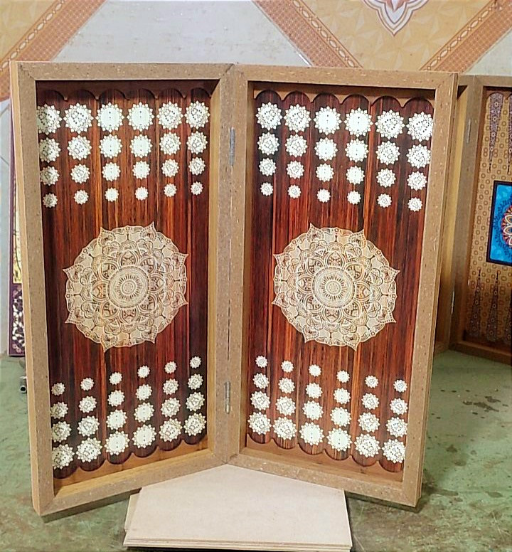 تخته نرد چوبی